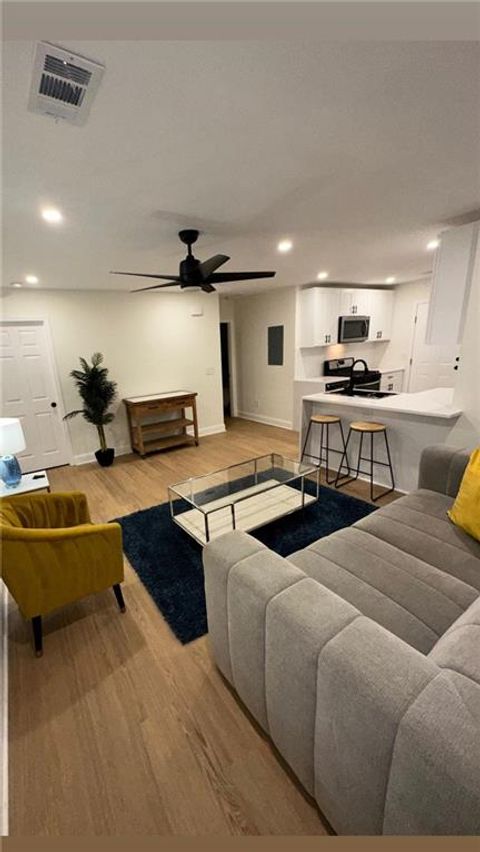 1735 Derry Avenue Atlanta GA 30310