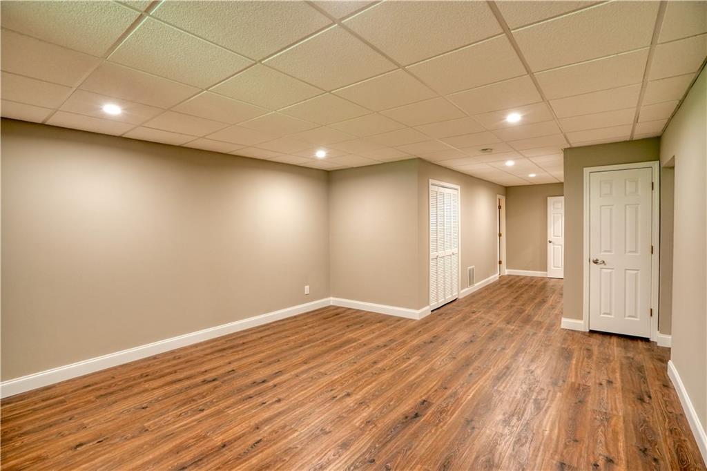 3213 Arborwoods Drive, Johns Creek, Georgia image 10