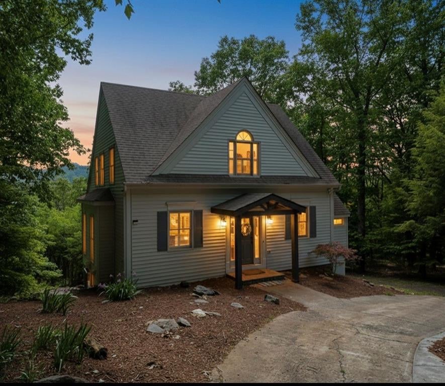 196 Bee Tree Ridge Court