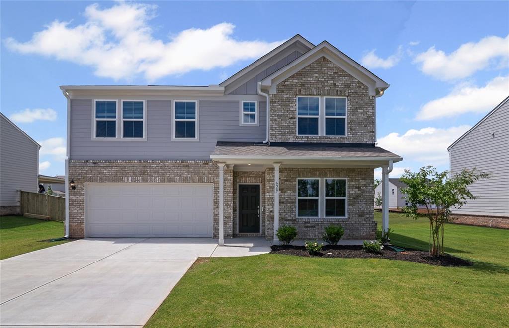 Move-In Ready Now – Pulte Homes Presents The Hampton at Anderson Point
Experience refined living in this beautifully designed new construction home near Lake Dow. The Hampton offers an open-concept layout with a chef-inspired kitchen featuring an oversized island, custom cabinetry, and premium finishes throughout. Highlights include a spacious owner’s suite with an oversized walk-in closet, a private office, a flexible loft, well-appointed secondary bedrooms with ample storage, and a two-car garage.
Located just minutes from historic McDonough Square, Anderson Point provides convenient access to Georgia National Golf Club, Tanger Outlets, Jackson Lake, Heritage Park, and more.