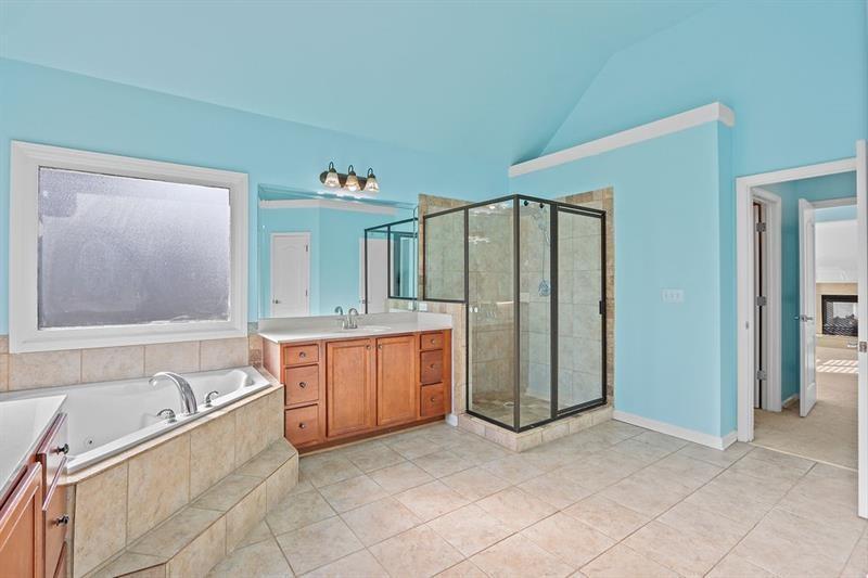 1871 Alcovy Bluff Way