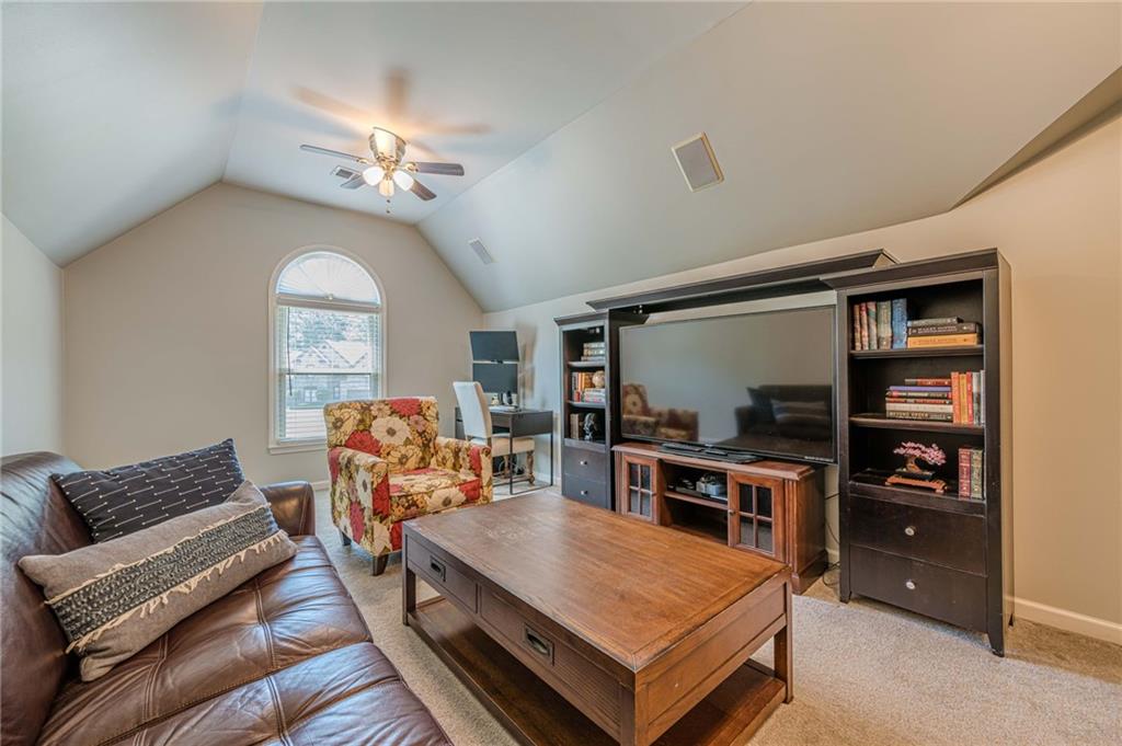 7045 Grand View Way, Suwanee, Georgia image 38