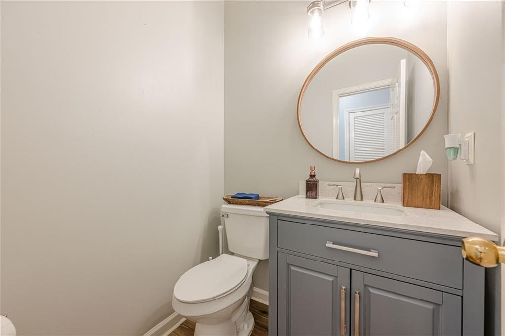 7045 Grand View Way, Suwanee, Georgia image 22