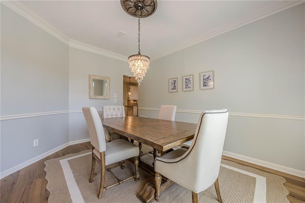 7045 Grand View Way, Suwanee, Georgia image 11