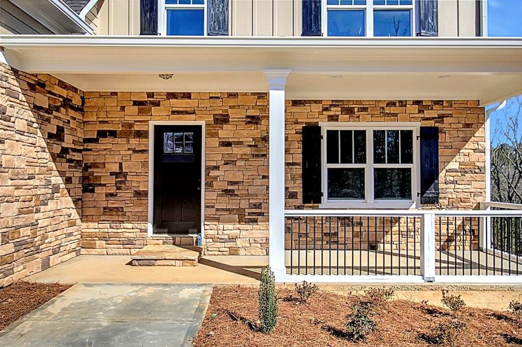 30 Grand Georgian Court NE