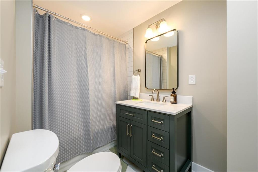 2724 Parkwood Road, Smyrna, Georgia image 25