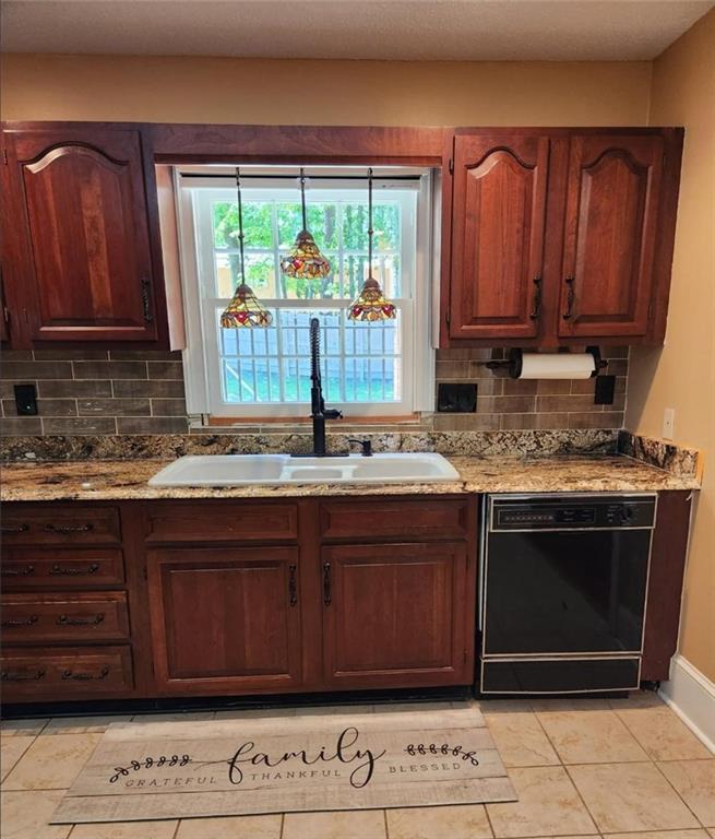 6210 Douglas Manor Court, Douglasville, Georgia image 32