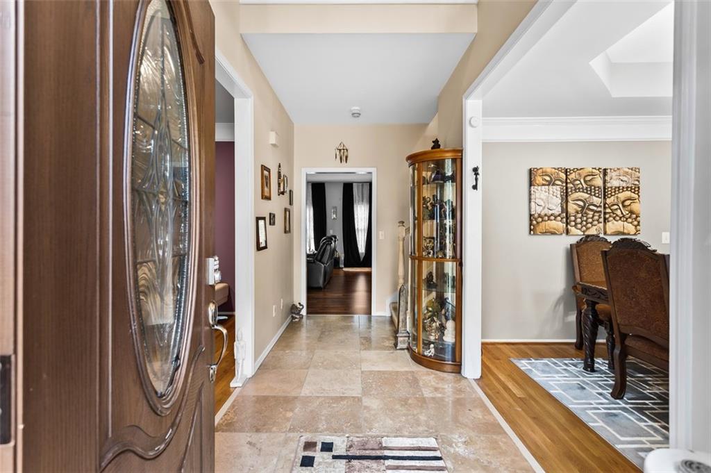 645 MOUNTAIN OAKS Parkway