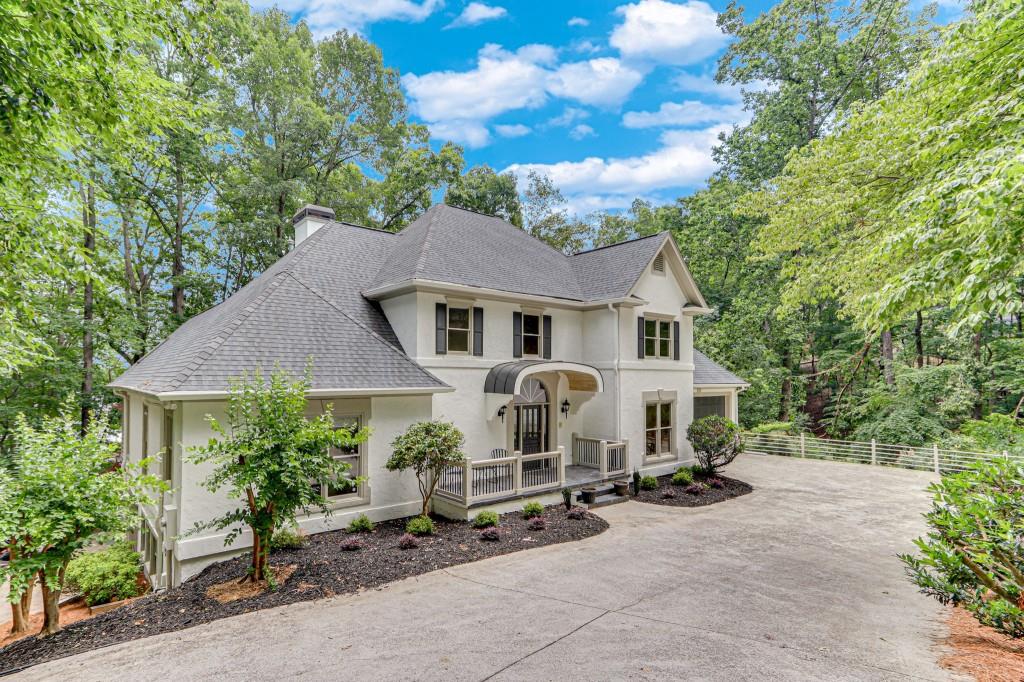 2230 Huntingdon Court
