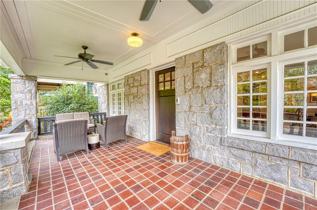 997 Blue Ridge Avenue NE