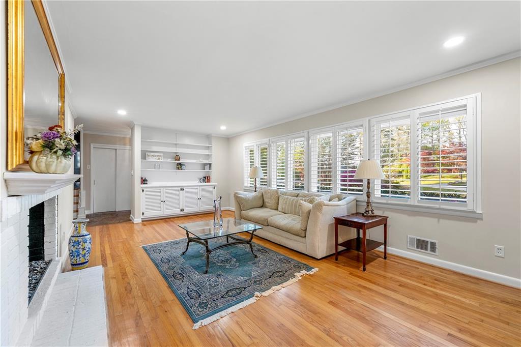 3325 N Embry Circle, Atlanta, Georgia image 10