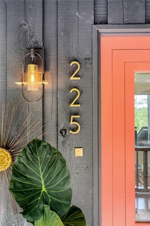 225 River North Drive