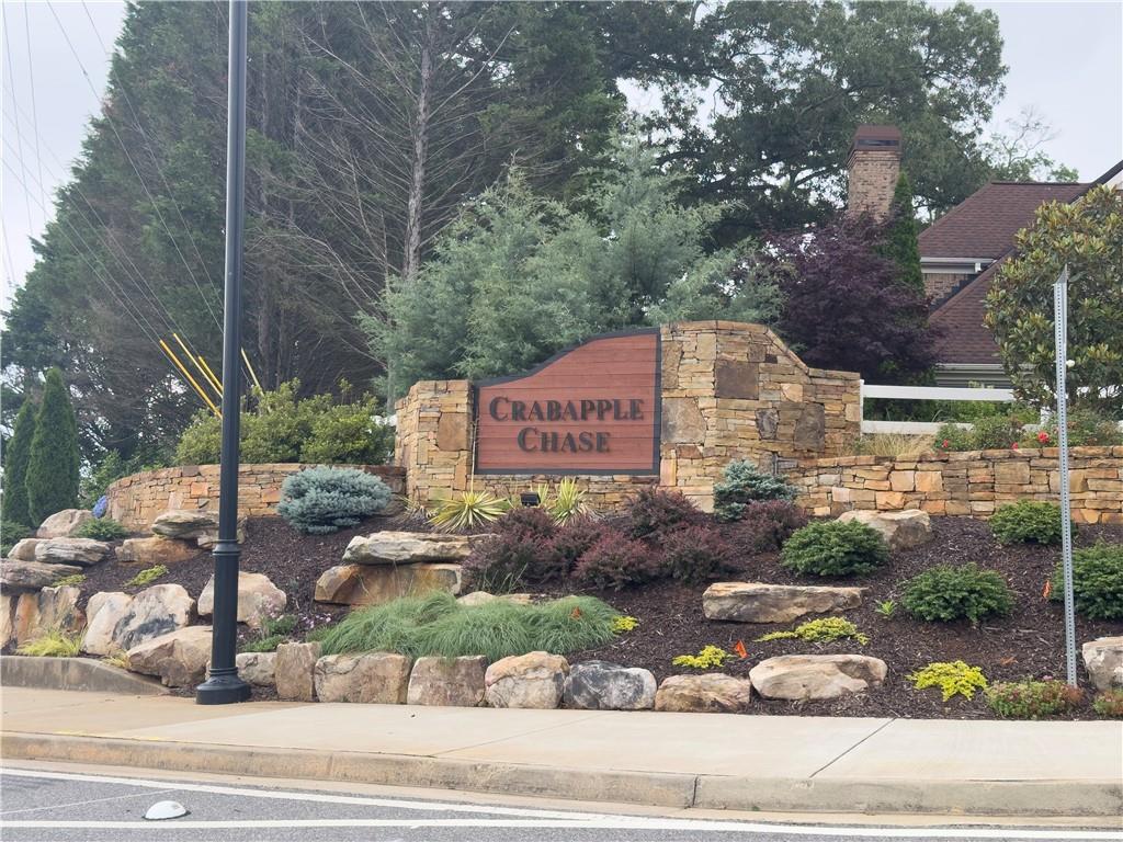 Crabapple Chase - Residential