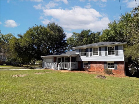 Homes For Sale - 5807 Cobbrook Drive<br/> Ellenwood, GA 30294