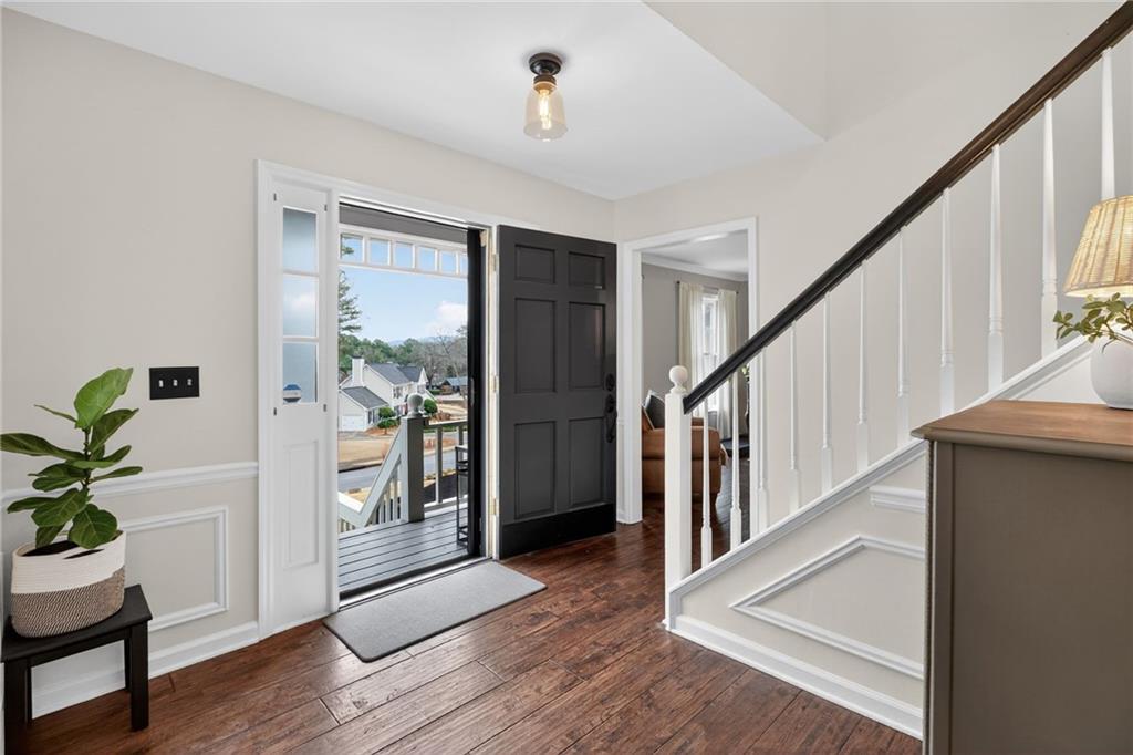 1472 Rosebay Court NE