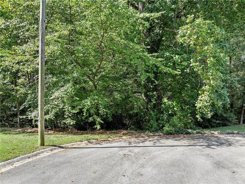 Vacant Land For Sale - 1736 Seneca Court<br/> Smyrna, GA 30080