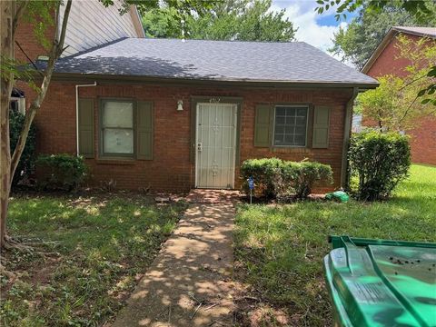 Photo of 4762 Old Highgate Entry, Stone Mountain, GA 30083 (MLS # 7602377)