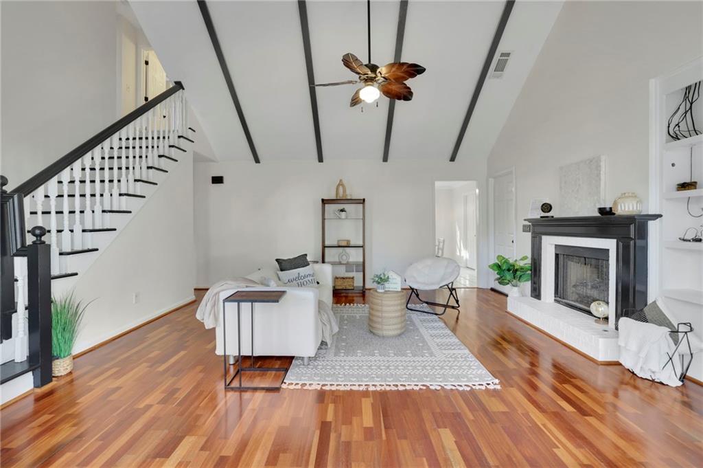 3092 Calumet Circle NW