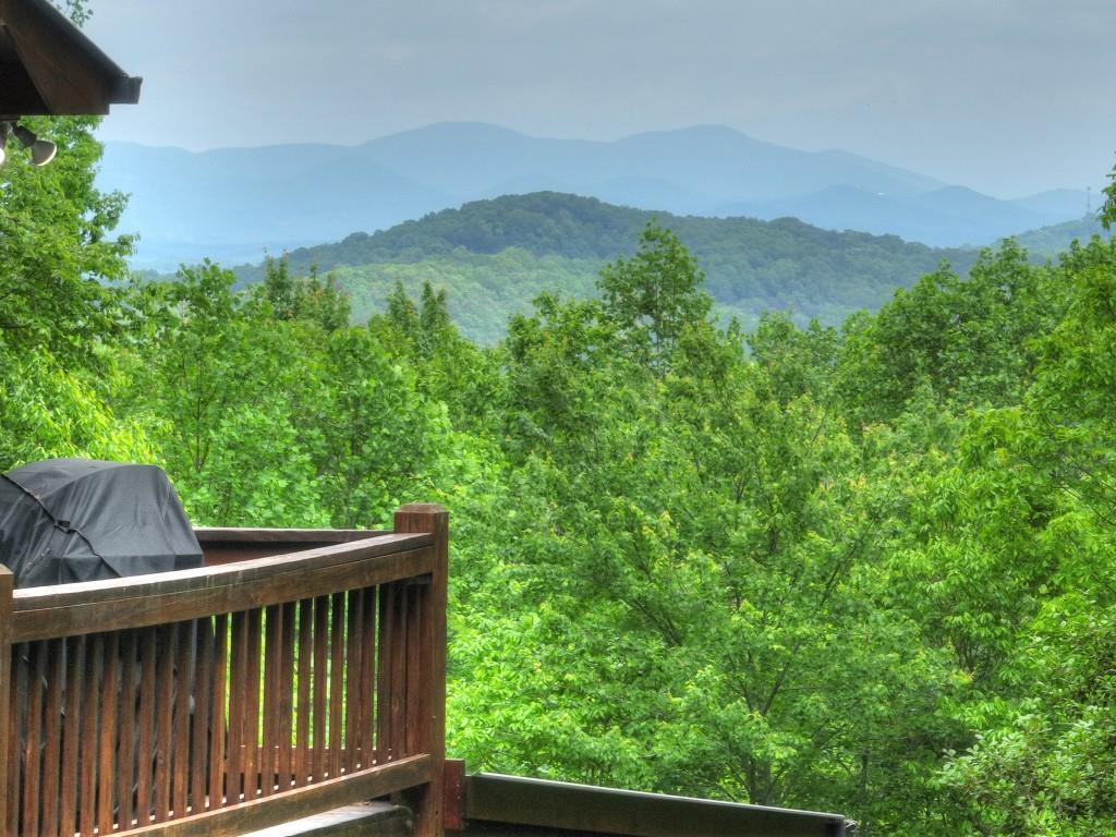 384 Mountain Highlands Court, Blue Ridge, Georgia image 18