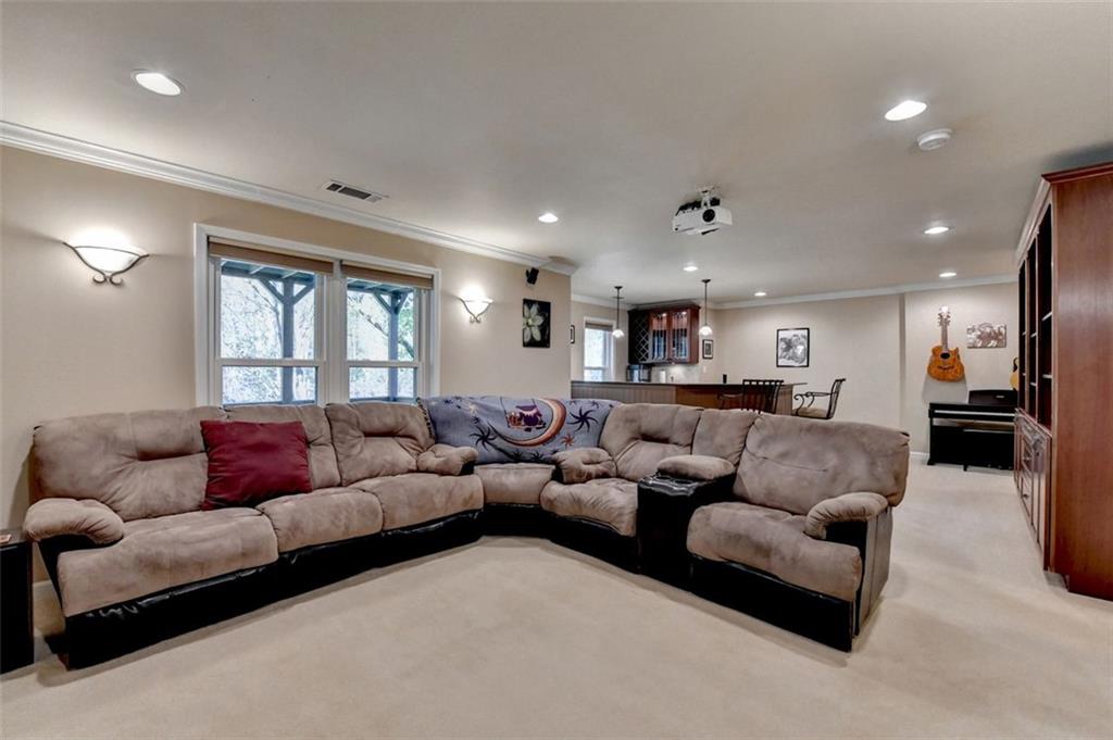 320 Hillside Manor Drive