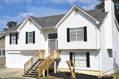 Photo of 1521 Wynfield Drive, Auburn, GA 30011 (MLS # 7756048)