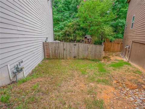 A home in Powder Springs