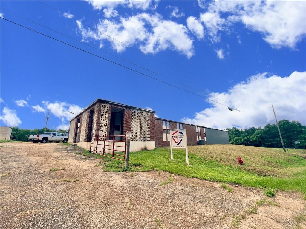 156 Pleasant Valley Road