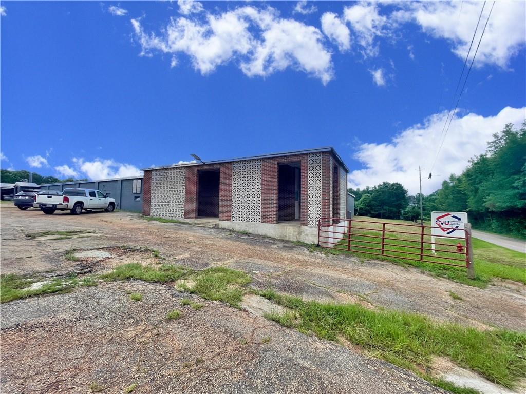 156 Pleasant Valley Road
