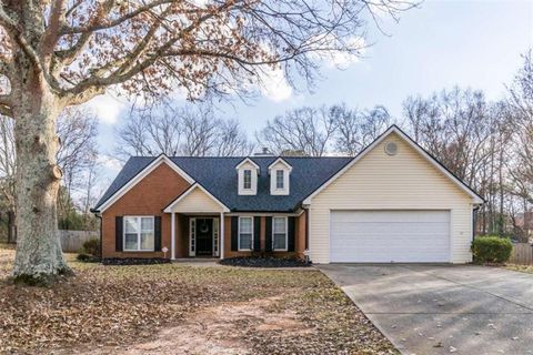 Homes For Sale - 6325 N Glen Drive<br/> Cumming, GA 30028