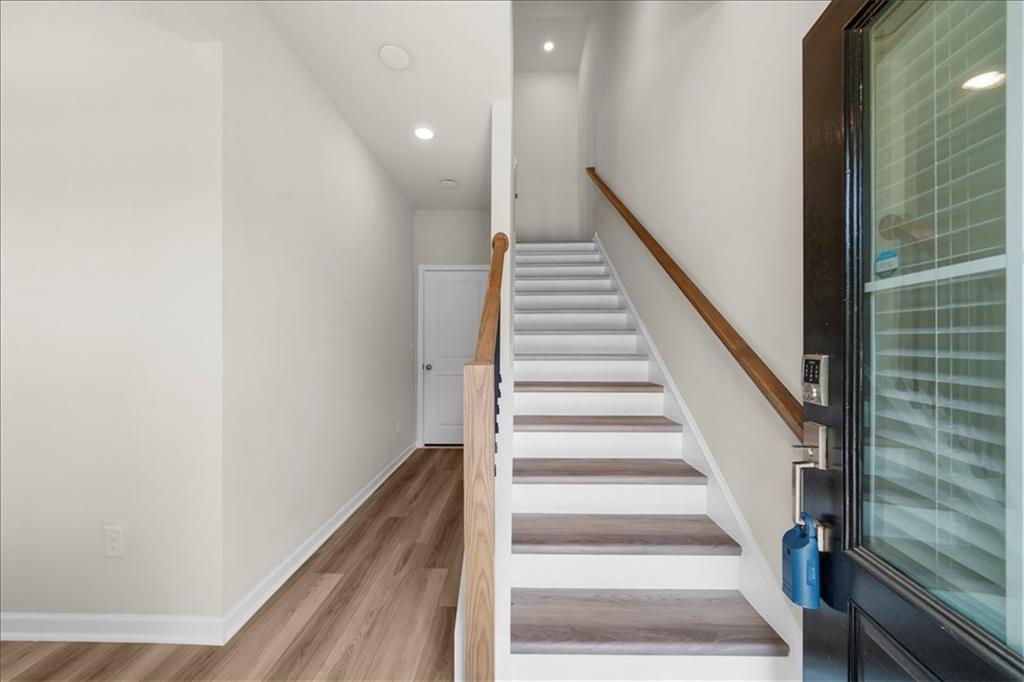 1570 Halbrook Place SW