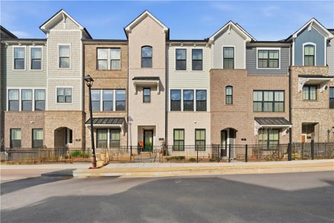 Townhouse For Sale - 375 Walker Avenue<br/> Alpharetta, GA 30076
