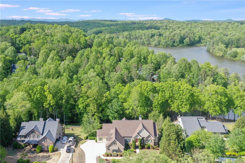 3012 Chattahoochee Trace