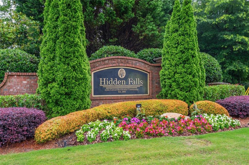 2688 Hidden Falls Drive, Buford, Georgia image 25