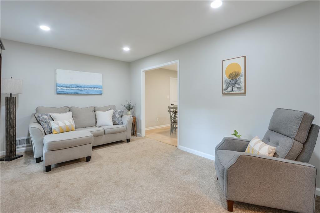 5341 Tall Oak Drive