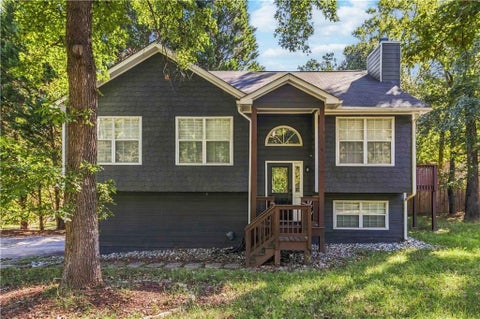 Homes For Sale - 3235 Southshore Court<br/> Forsyth County, Cumming, GA 30041
