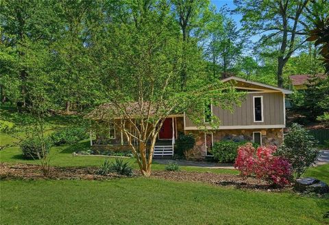 Homes For Sale - 1446 Sartor Cir<br/> Lawrenceville, GA 30043