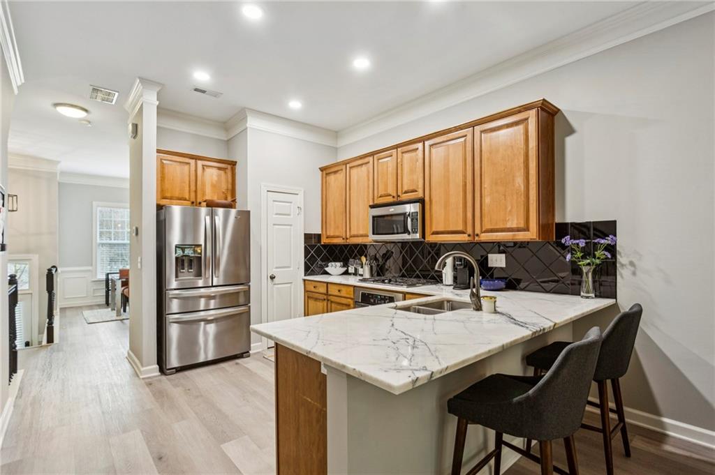 1972 Cobblestone Circle NE