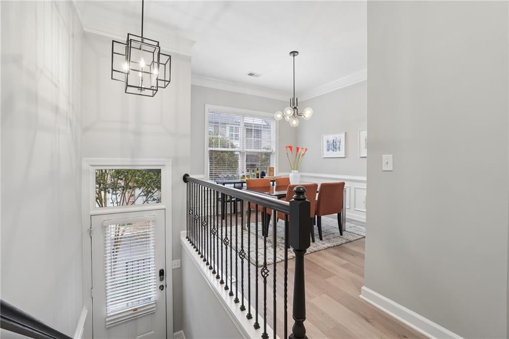 1972 Cobblestone Circle NE