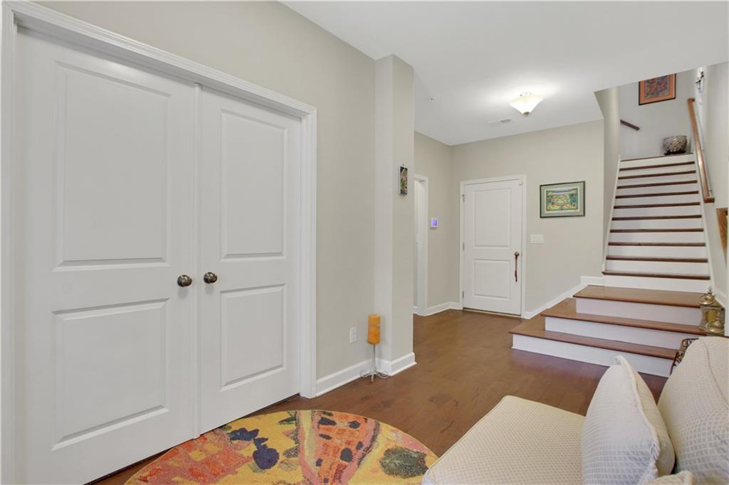 552 Micayne Circle SE 1