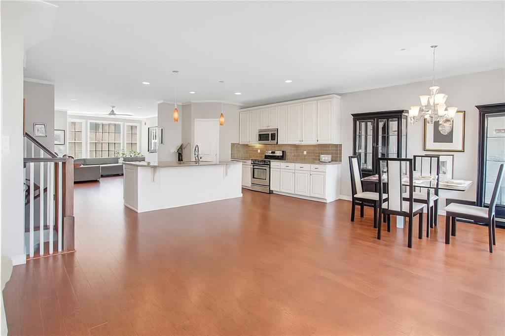 552 Micayne Circle SE 1