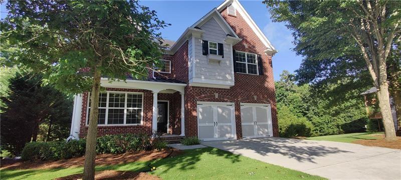 GORGEOUS 5 BEDROOM HOME WITH UNFINISHED BASEMENT IN MABRY PARK. COVERED FRONT PORCH, SCREENED IN BACK PORCH AND COVERED WOODEN DECK OFF OF UPSTAIRS MASTER BEDROOM RETREAT. HUGE LOFT SEPARATES THE JACK N JILL BEDROOMS WITH THE SEPARATE BEDROOM AND MASTER. MAIN LEVEL FAMILY ROOM IS THE CENTER OF THE HOME. CHEF'S KITCHEN W/ISLAND, BREAKFAST BAR, BREAKFAST ROOM HAS VIEW TO FAMILY ROOM AND SCREENED PORCH. ADDITIONAL BEDROOM OFF OF THE KITCHEN WITH FULL BATHROOM. HOME IS IN EXCELLENT CONDITION. 2 YEAR LEASE PREFERRED.