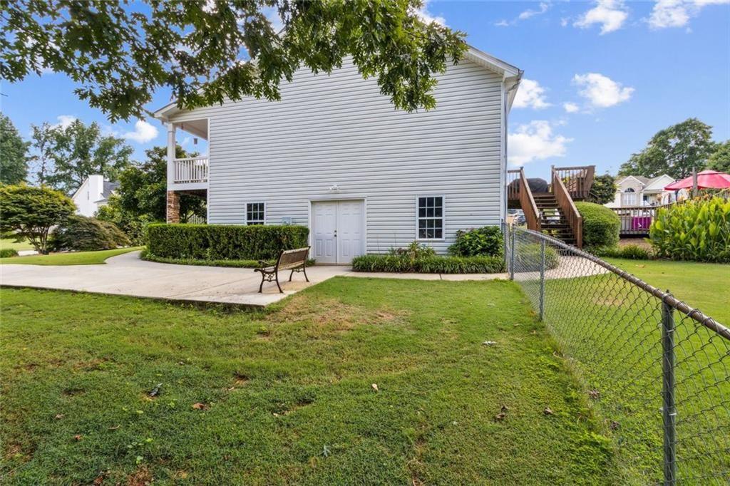 22 Barrington Lane