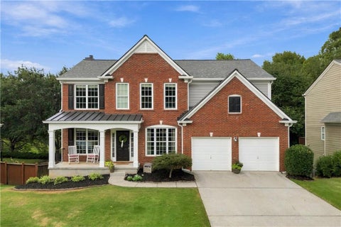 Homes For Sale - 3585 Davyne Bend<br/> Cumming, GA 30040