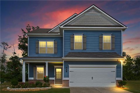 A home in Adairsville