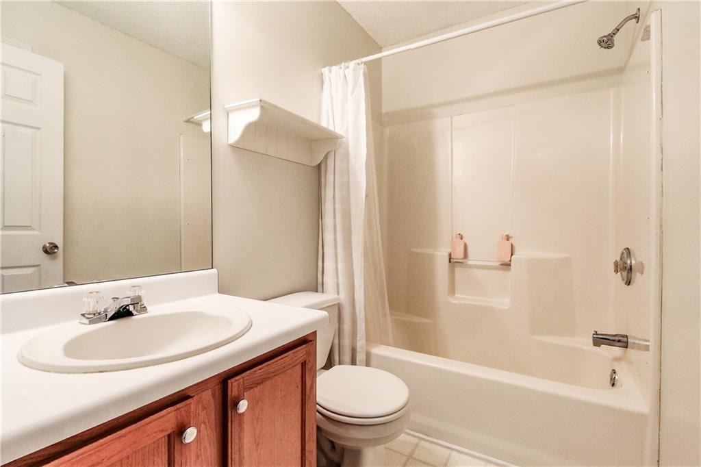 2204 Dresden Green, Kennesaw, Georgia image 21