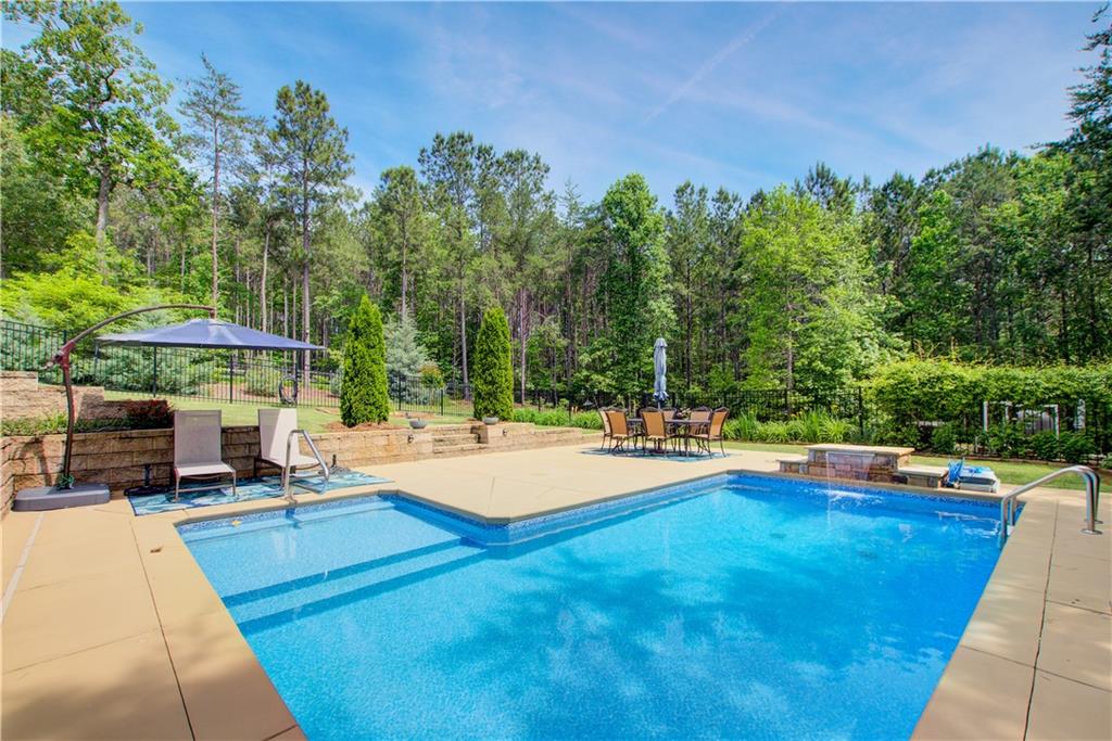 608 Red Leaf Way, Canton, Georgia image 36