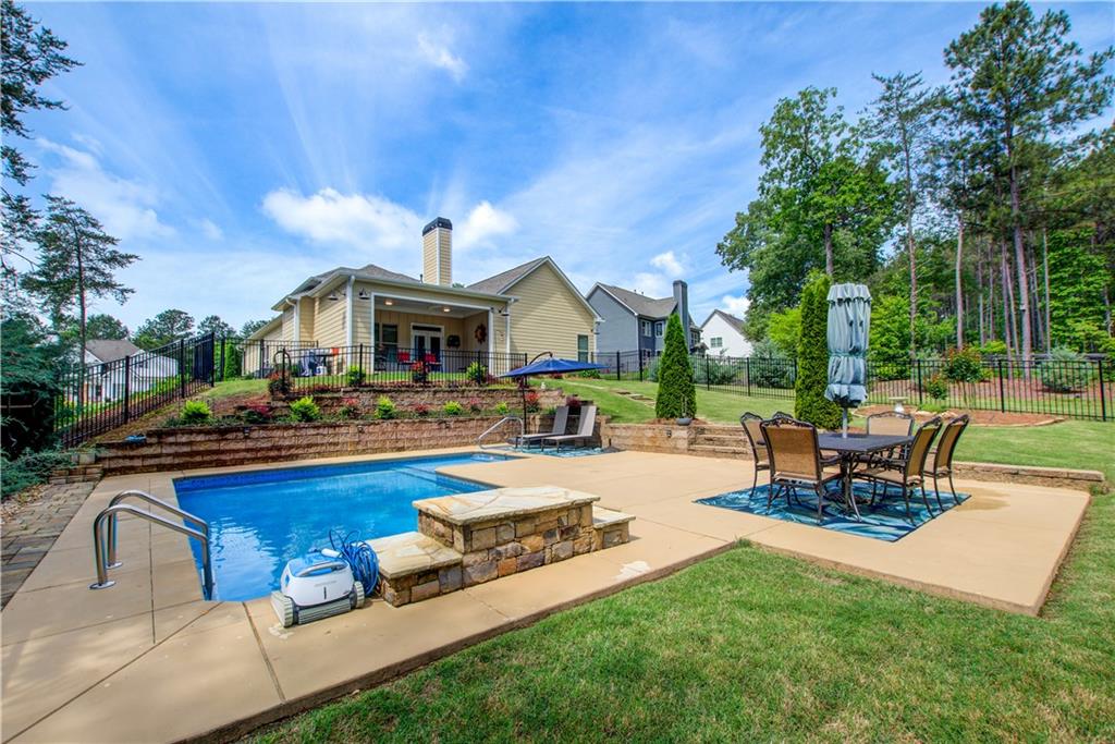 608 Red Leaf Way, Canton, Georgia image 38