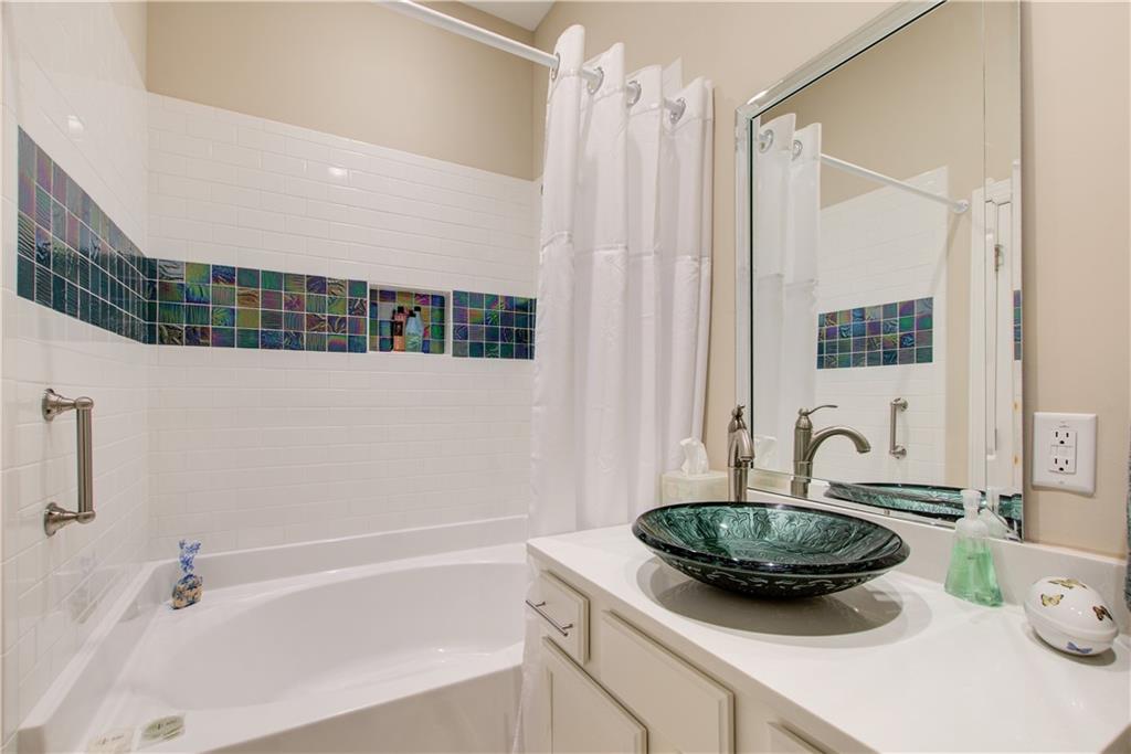 608 Red Leaf Way, Canton, Georgia image 16