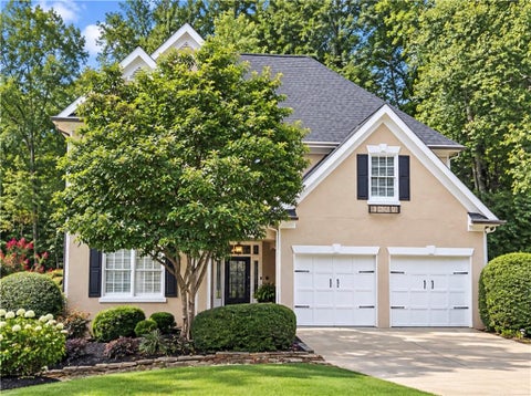 Homes For Sale - 585 Oak Alley Way<br/> Johns Creek, GA 30022