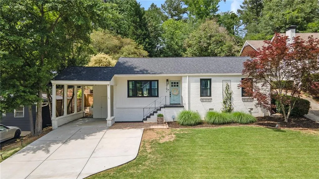 Atlanta, Georgia 30324, United States, 4 Bedrooms Bedrooms, ,2 BathroomsBathrooms,Residential,Active,126518 Atlanta, Georgia 30324, United States, 4 Bedrooms Bedrooms, ,2 BathroomsBathrooms,Residential,Active,126518